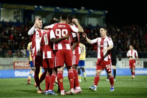 Αστέρας AKTOR – Ολυμπιακός 0-3: «Τριάρα» και μόνοι πρώτοι στη κορυφή οι Πειραιώτες (vids)