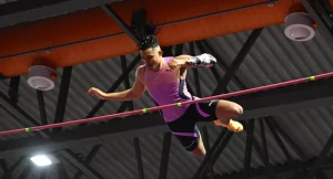 Στο βάθρο ο Καραλής στη Γαλλία – Κορυφαίος στον κόσμο με το «καλημέρα» ο Ντουπλάντις