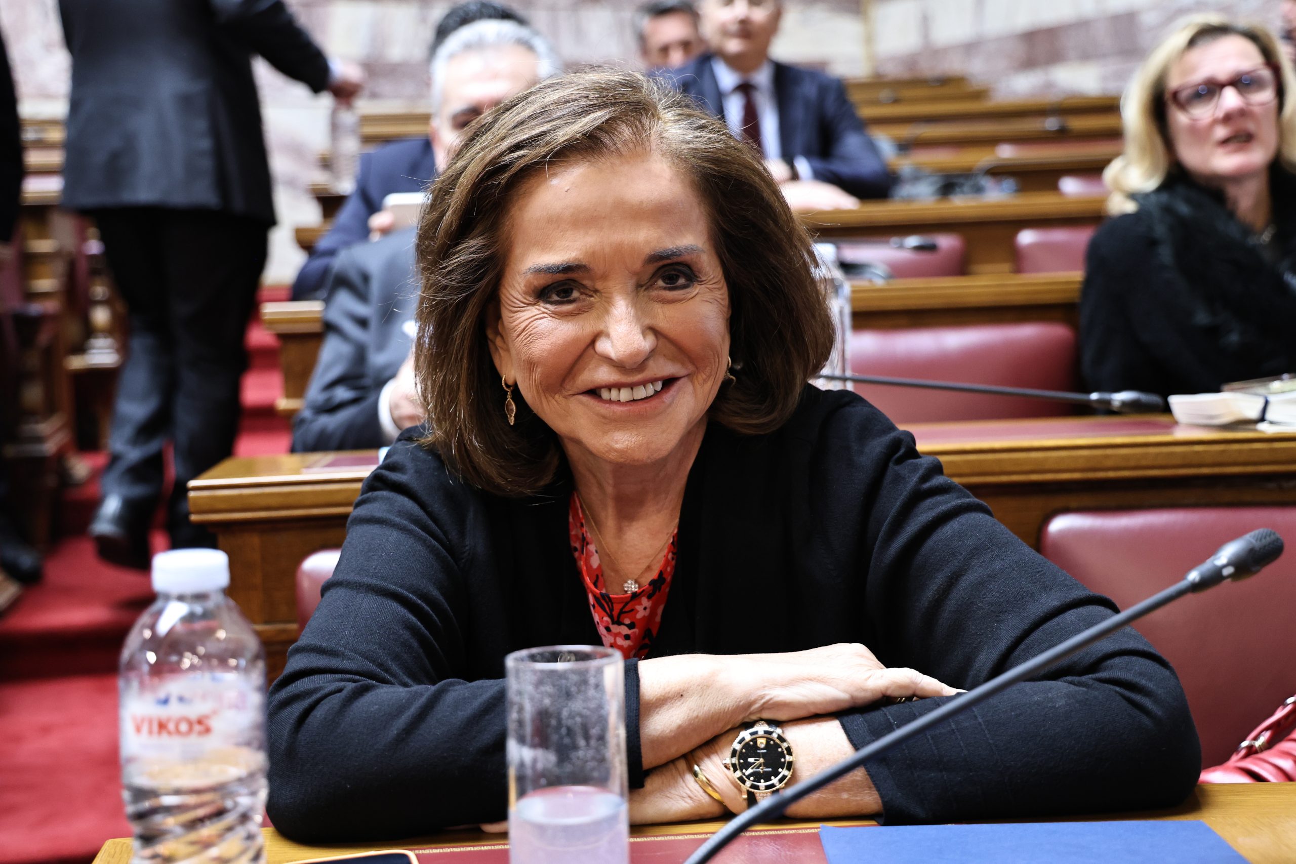 &Nu;&tau;ό&rho;&alpha; &Mu;&pi;&alpha;&kappa;&omicron;&gamma;&iota;ά&nu;&nu;&eta; &sigma;&tau;&omicron; Face2Face &gamma;&iota;&alpha; &tau;&eta; &Sigma;ί&alpha; &Kappa;&omicron;&sigma;&iota;ώ&nu;&eta;: &Epsilon;ί&nu;&alpha;&iota; &kappa;&alpha;&lambda;ά, &beta;&epsilon;&lambda;&tau;&iota;ώ&nu;&epsilon;&tau;&alpha;&iota; &kappa;ά&theta;&epsilon; &mu;έ&rho;&alpha;