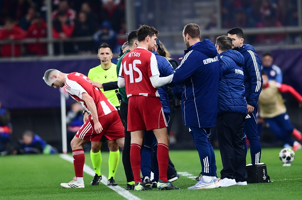 Ολυμπιακός – Λεβερκούζεν: Σοκαριστική σύγκρουση στον αέρα για Πιρόλα και Ρέτσο! (vid)