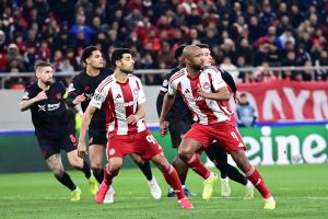 Ολυμπιακός: Ακυρώθηκε το γκολ του Ελ Κααμπί λόγω οφσάιντ του Ταρέμι (vid)