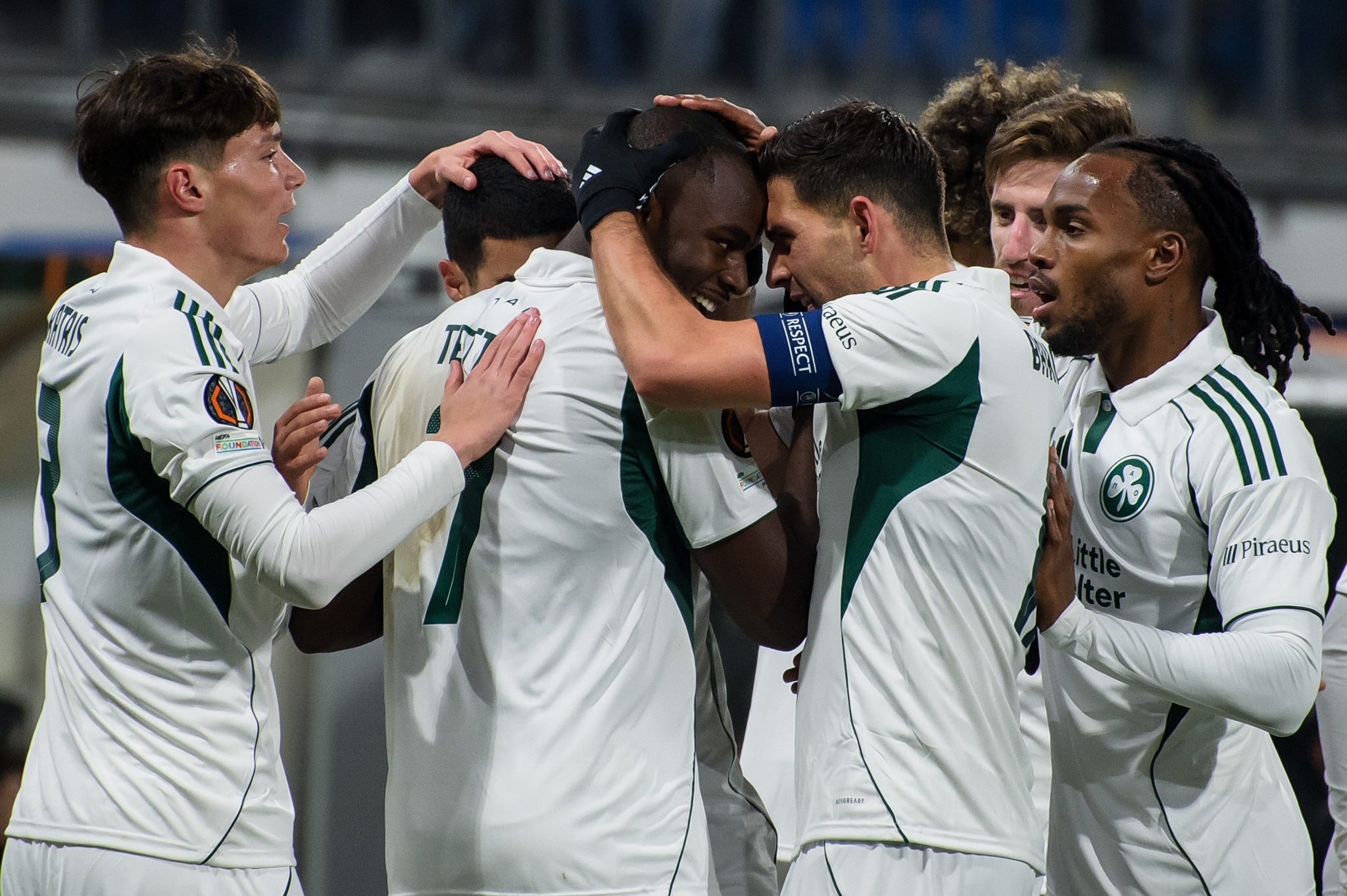 &Beta;&iota;&kappa;&tau;ό&rho;&iota;&alpha; &Pi;&lambda;&zeta;&epsilon;&nu; &ndash; &Pi;&alpha;&nu;&alpha;&theta;&eta;&nu;&alpha;ϊ&kappa;ό&sigmaf; 1-1 &kappa;.&delta; (3-4 &pi;&epsilon;&nu;): Panathinaikos &mu;&epsilon;&tau;ά &alpha;&pi;ό &chi;&rho;ό&nu;&iota;&alpha;