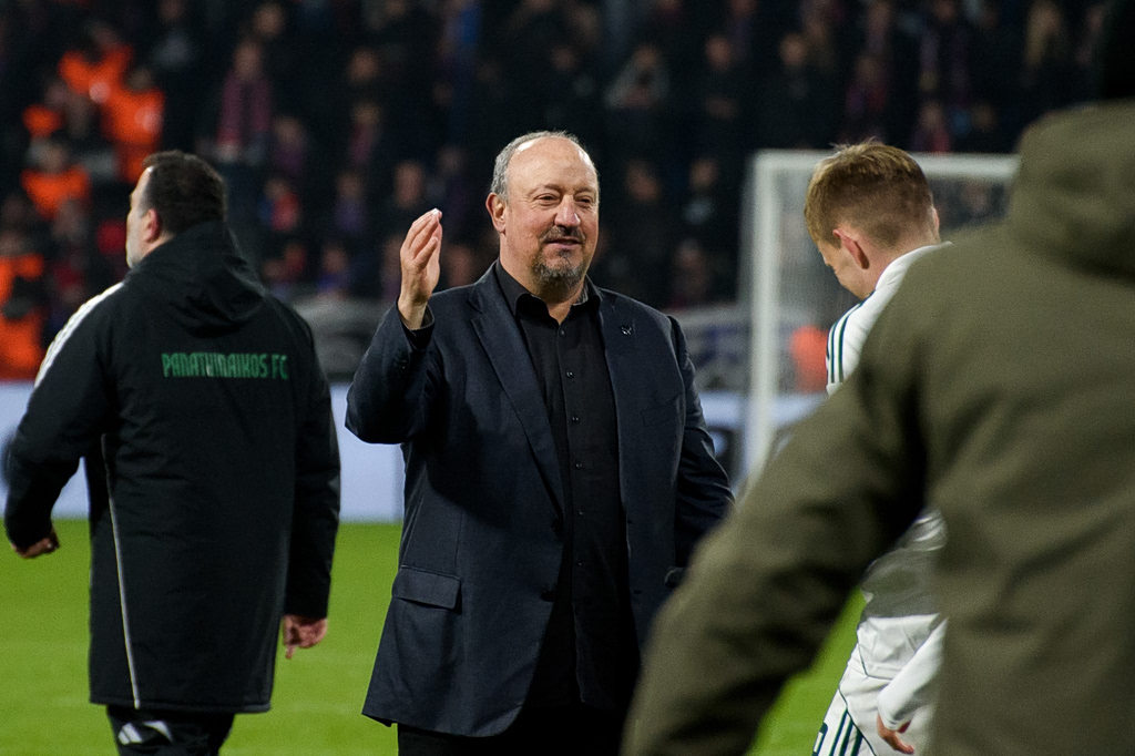 Μπενίτεθ: «Παλέψαμε όλοι, είχαμε θέληση – Εξαιρετική δουλειά στα πέναλτι»