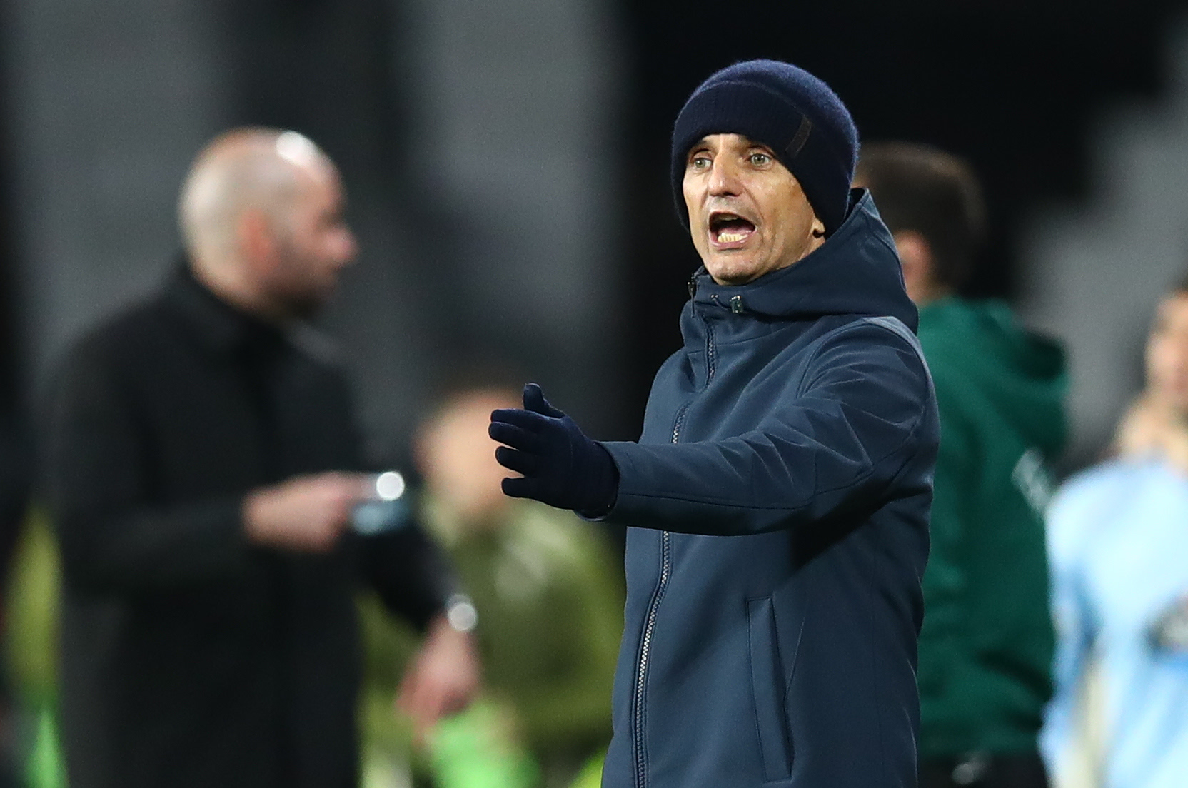 &Lambda;&omicron;&upsilon;&tau;&sigma;έ&sigma;&kappa;&omicron;&upsilon;: &laquo;&Mu;ί&alpha; &phi;&alpha;&nu;&tau;&alpha;&sigma;&tau;&iota;&kappa;ή &pi;&omicron;&rho;&epsilon;ί&alpha; &mu;&epsilon; &sigma;&pi;&omicron;&upsilon;&delta;&alpha;ί&epsilon;&sigmaf; &nu;ί&kappa;&epsilon;&sigmaf; &kappa;ό&nu;&tau;&rho;&alpha; &sigma;&epsilon; &Lambda;&iota;&lambda; &kappa;&alpha;&iota; &Mu;&pi;έ&tau;&iota;&sigmaf;, &epsilon;ί&mu;&alpha;&iota; &pi;&epsilon;&rho;ή&phi;&alpha;&nu;&omicron;&sigmaf;&raquo;