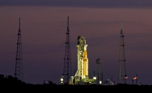 NASA: Αναβάλλει την αποστολή Artemis II γύρω από τη Σελήνη λόγω διαρροής καυσίμου