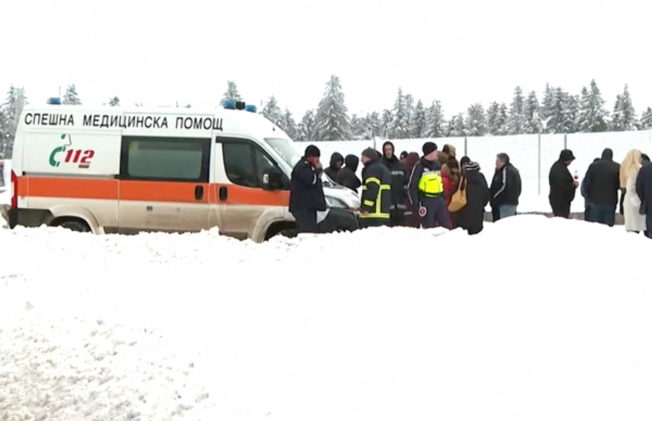 &Tau;&omicron; &laquo;Twin Peaks&raquo; &tau;&eta;&sigmaf; &Beta;&omicron;&upsilon;&lambda;&gamma;&alpha;&rho;ί&alpha;&sigmaf;: Έ&xi;&iota; ά&nu;&theta;&rho;&omega;&pi;&omicron;&iota; &nu;&epsilon;&kappa;&rho;&omicron;ί &sigma;&epsilon; &mu;&iota;&alpha; &upsilon;&pi;ό&theta;&epsilon;&sigma;&eta; &chi;&omega;&rho;ί&sigmaf; &pi;&rho;&omicron;&eta;&gamma;&omicron;ύ&mu;&epsilon;&nu;&omicron;