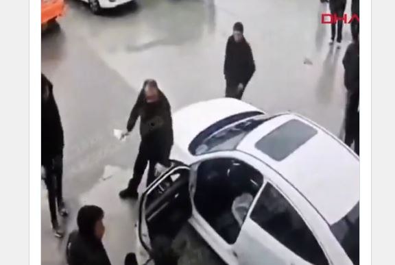Τουρκία: Νεκρός αστυνομικός μετά από ομαδικό ξυλοδαρμό σε συνεργείο αυτοκινήτων (βίντεο)