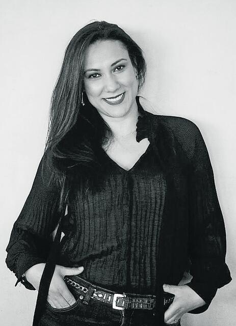 «Ήμουν η γύφτισσα με δύο πτυχία και ένα μεταπτυχιακό»: Η συγκλονιστική συνέντευξη της Χριστίνας Χαλιλοπούλου