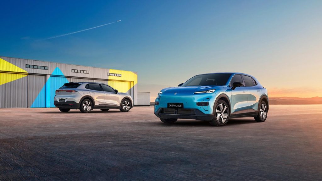 Changan Deepal S05: Στην πρίζα με τεχνολογία και άνεση