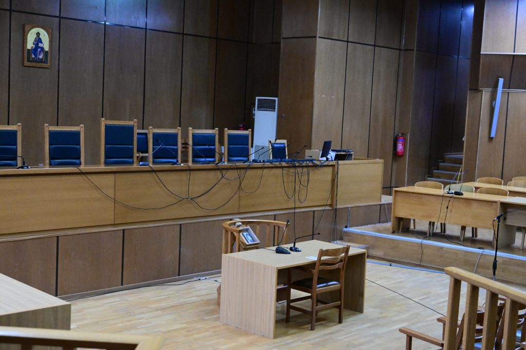 Ποινή φυλάκισης τεσσάρων ετών με αναστολή στον γνωστό ηθοποιό και σκηνοθέτη για βιασμό και δύο απόπειρες