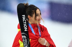 Είναι μια σούπερ σταρ των Ολυμπιακών Αγώνων – και δεν σκοπεύει πλέον να μένει σιωπηλή απέναντι στο μίσος