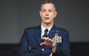 Αλέξους Γκρίνκεβιτς στα ΝΕΑ: «Η Αμερική θα χρειαστεί μια ισχυρή Ευρώπη»