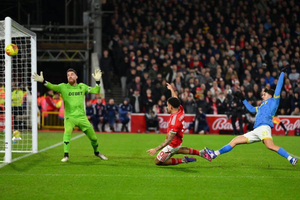 &Nu;ό&tau;&iota;&gamma;&chi;&alpha;&mu; &Phi;ό&rho;&epsilon;&sigma;&tau; &ndash; &Gamma;&omicron;&upsilon;&lambda;&beta;&sigmaf; 0-0: &laquo;&Sigma;&phi;&upsilon;&rho;&omicron;&kappa;ό&pi;&eta;&mu;&alpha;&raquo; &tau;&omega;&nu; Reds &mu;&epsilon; 35 &tau;&epsilon;&lambda;&iota;&kappa;έ&sigmaf;, &alpha;&lambda;&lambda;ά&hellip;