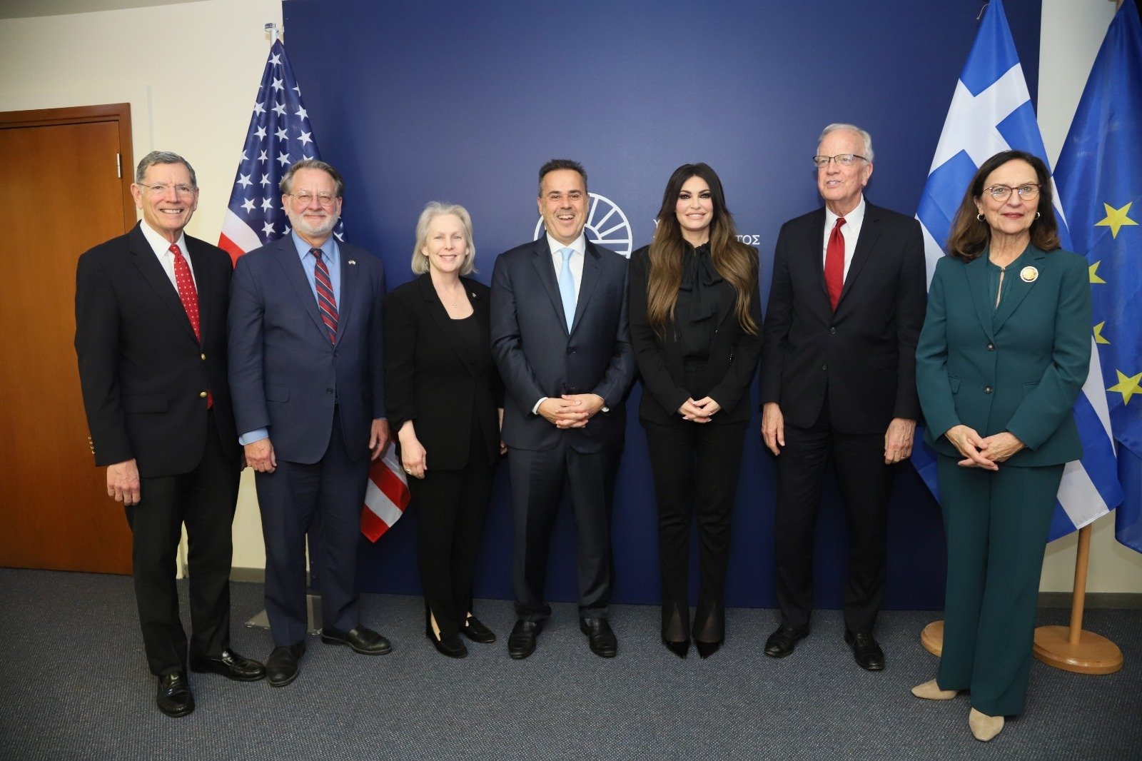 &Sigma;&upsilon;&nu;ά&nu;&tau;&eta;&sigma;&eta; &tau;&omicron;&upsilon; &Sigma;&tau;. &Pi;&alpha;&pi;&alpha;&sigma;&tau;&alpha;ύ&rho;&omicron;&upsilon; &mu;&epsilon; &alpha;&nu;&tau;&iota;&pi;&rho;&omicron;&sigma;&omega;&pi;&epsilon;ί&alpha; &tau;&omicron;&upsilon; &Kappa;&omicron;&gamma;&kappa;&rho;έ&sigma;&omicron;&upsilon; &tau;&omega;&nu; &Eta;&Pi;&Alpha; &ndash; Έ&mu;&phi;&alpha;&sigma;&eta; &sigma;&epsilon; &epsilon;&nu;έ&rho;&gamma;&epsilon;&iota;&alpha; &kappa;&alpha;&iota; &epsilon;&pi;&epsilon;&nu;&delta;ύ&sigma;&epsilon;&iota;&sigmaf;.