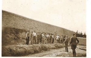 Καισαριανή: Κρίσιμη ημέρα για τα φωτογραφικά ντοκουμέντα – Στη Γάνδη οι Έλληνες εμπειρογνώμονες