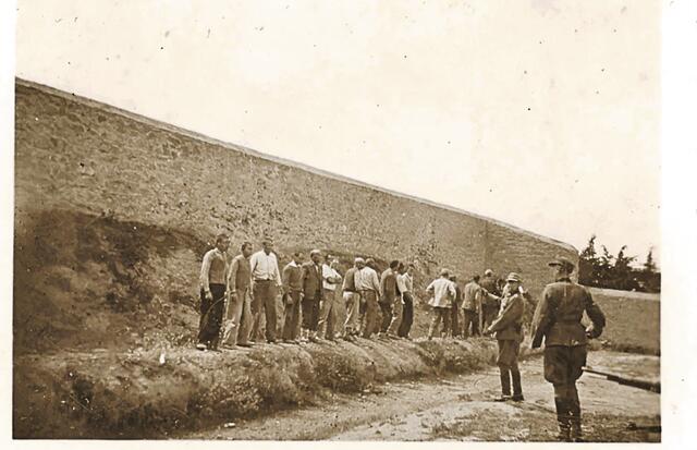 Καισαριανή: Κρίσιμη ημέρα για τα φωτογραφικά ντοκουμέντα – Στη Γάνδη οι Έλληνες εμπειρογνώμονες