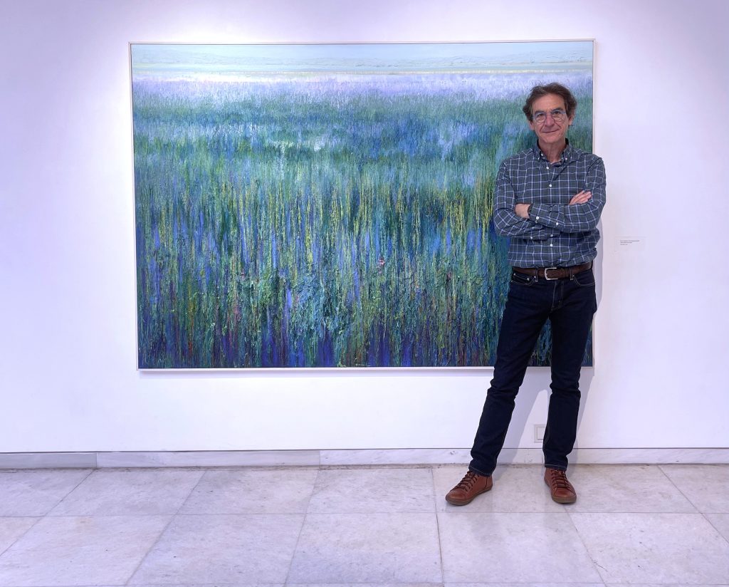 Μίλτος Γκολέμας: «Θέλω ο θεατής να νιώσει όπως εγώ τη στιγμή που ζωγράφιζα τα έργα μου»