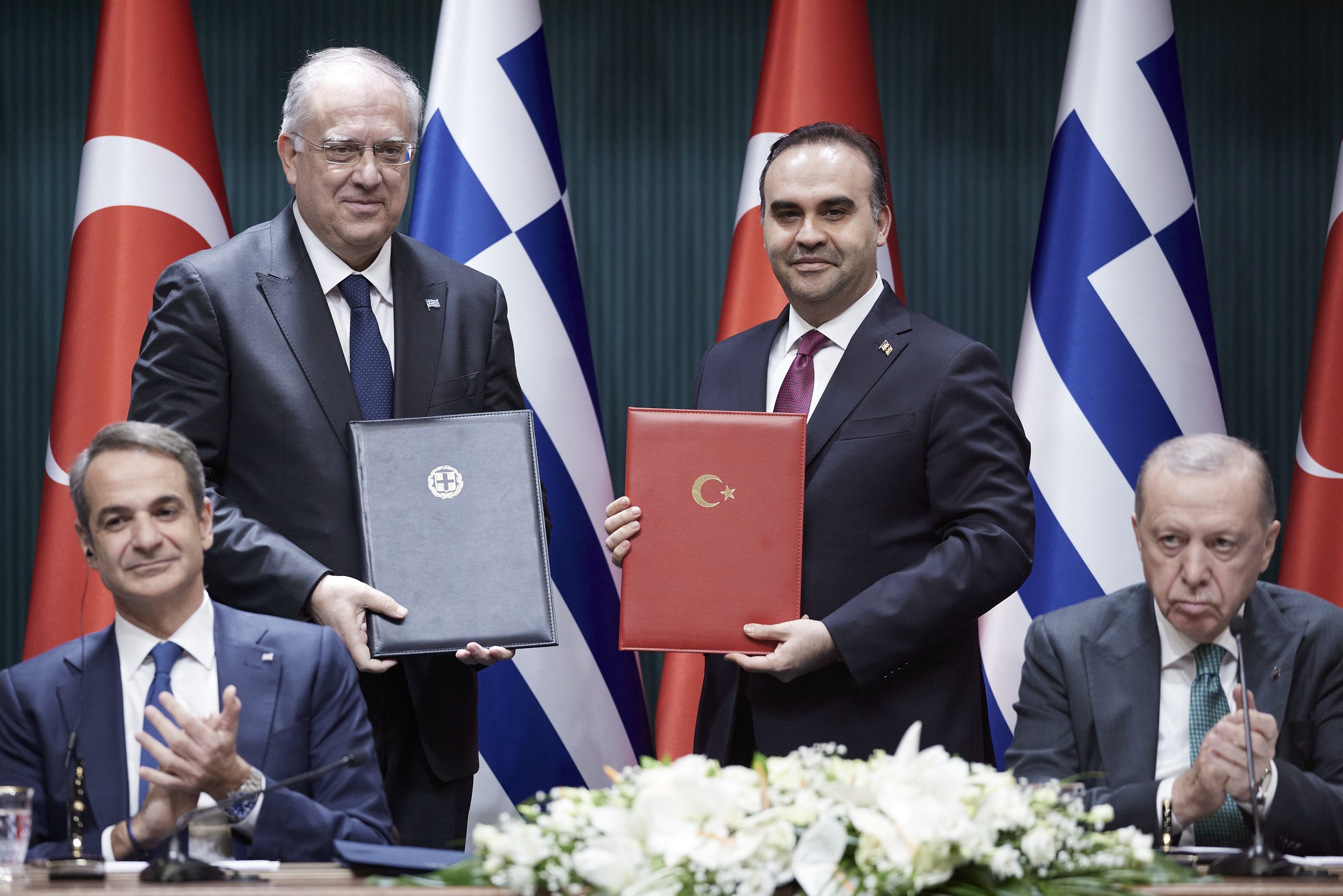 &Nu;έ&omicron; &kappa;&epsilon;&phi;ά&lambda;&alpha;&iota;&omicron; &Alpha;&theta;ή&nu;&alpha;&sigmaf; &ndash; &Alpha;&gamma;&kappa;&upsilon;&rho;&alpha;&sigmaf; &mu;&epsilon; έ&xi;&iota; &sigma;&upsilon;&mu;&phi;&omega;&nu;ί&epsilon;&sigmaf; &kappa;&alpha;&iota; &alpha;&nu;&omicron;&iota;&chi;&tau;&omicron;ύ&sigmaf; &delta;&iota;&alpha;ύ&lambda;&omicron;&upsilon;&sigmaf;