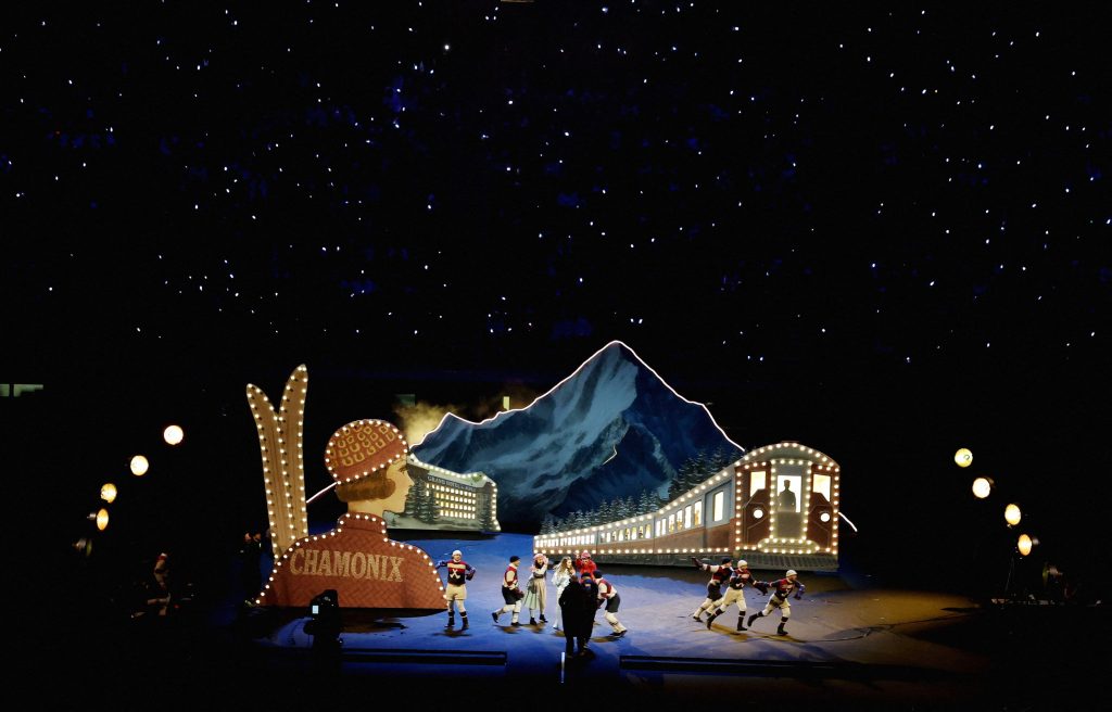 Ενας κόσμος χωρισμένος στα τρία