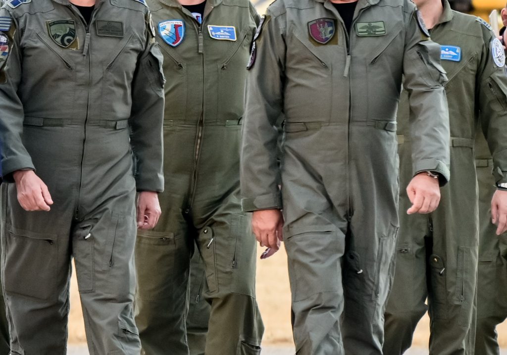 Explainer: Ποιος είναι ο αξιωματικός που συνελήφθη για κατασκοπεία και ποιοι εμπλέκονται – Πώς δρούσε