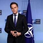 Ρούτε: Οι σύμμαχοι συζητούν από κοινού πώς μπορεί να ανοίξουν  ξανά τα Στενά του Ορμούζ