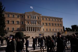 Το άρθρο 86 ξανά στο επίκεντρο – Κυβέρνηση και αντιπολίτευση σε τροχιά σύγκρουσης