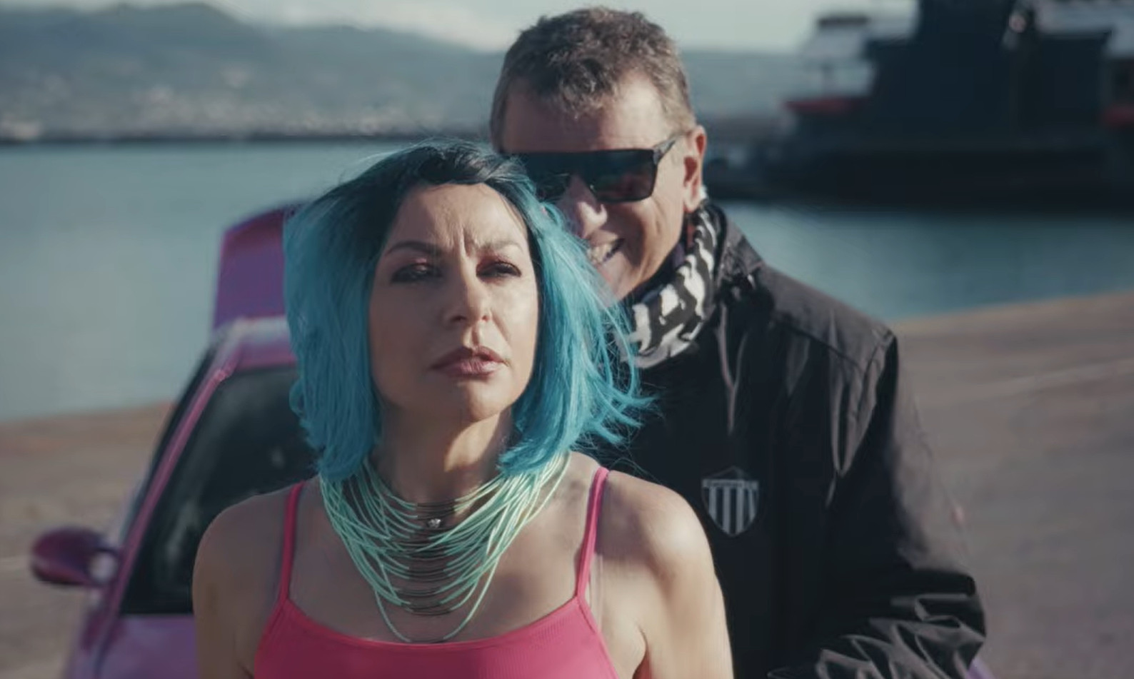 &Kappa;&alpha;&lambda;&alpha;&mu;ά&tau;&alpha;: &Sigma;ά&lambda;&omicron;&sigmaf; &mu;&epsilon; &tau;&omicron; &delta;&iota;&alpha;&phi;&eta;&mu;&iota;&sigma;&tau;&iota;&kappa;ό &sigma;&pi;&omicron;&tau; &gamma;&iota;&alpha; &tau;&omicron; &kappa;&alpha;&rho;&nu;&alpha;&beta;ά&lambda;&iota; &ndash; &Omicron;&iota; έ&nu;&tau;&omicron;&nu;&epsilon;&sigmaf; &alpha;&nu;&tau;&iota;&delta;&rho;ά&sigma;&epsilon;&iota;&sigmaf; &kappa;&alpha;&iota; &eta; &alpha;&pi;ά&nu;&tau;&eta;&sigma;&eta; &tau;&omicron;&upsilon; &delta;&eta;&mu;ά&rho;&chi;&omicron;&upsilon; (video)