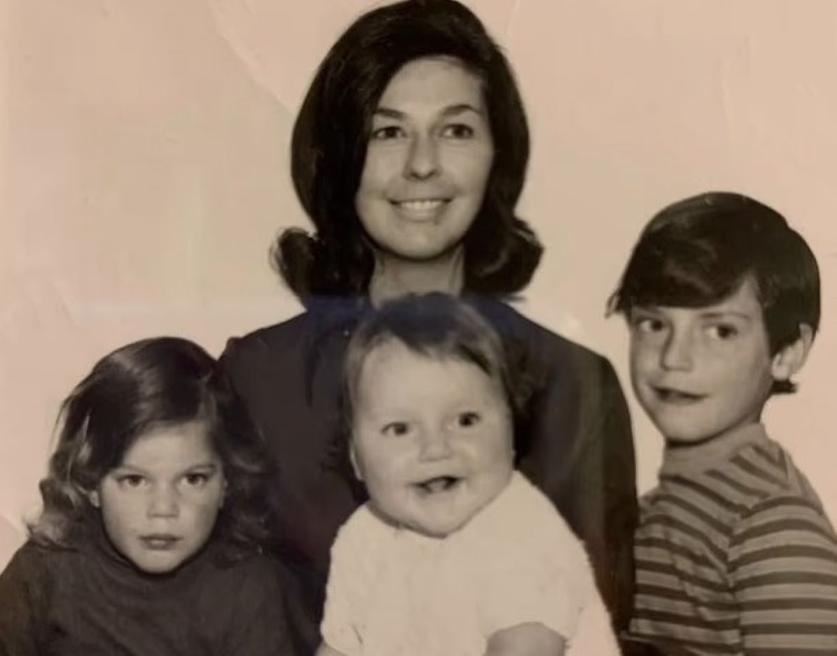 &Epsilon;&xi;&alpha;&phi;ά&nu;&iota;&sigma;&eta; &Nu;ά&nu;&sigma;&iota; &Gamma;&kappa;ά&theta;&rho;&iota;: &Nu;έ&omicron; &sigma;&pi;&alpha;&rho;&alpha;&kappa;&tau;&iota;&kappa;ό &beta;ί&nu;&tau;&epsilon;&omicron; &tau;&eta;&sigmaf; &kappa;ό&rho;&eta;&sigmaf; &tau;&eta;&sigmaf; &ndash; &laquo;&Delta;&epsilon;&nu; &theta;&alpha; &sigma;&tau;&alpha;&mu;&alpha;&tau;ή&sigma;&omicron;&upsilon;&mu;&epsilon; &pi;&omicron;&tau;έ &nu;&alpha; &tau;&eta;&nu; &alpha;&nu;&alpha;&zeta;&eta;&tau;&omicron;ύ&mu;&epsilon;&raquo;