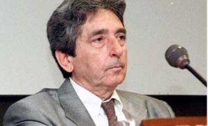 Πέθανε ο Αριστείδης Μανωλάκος