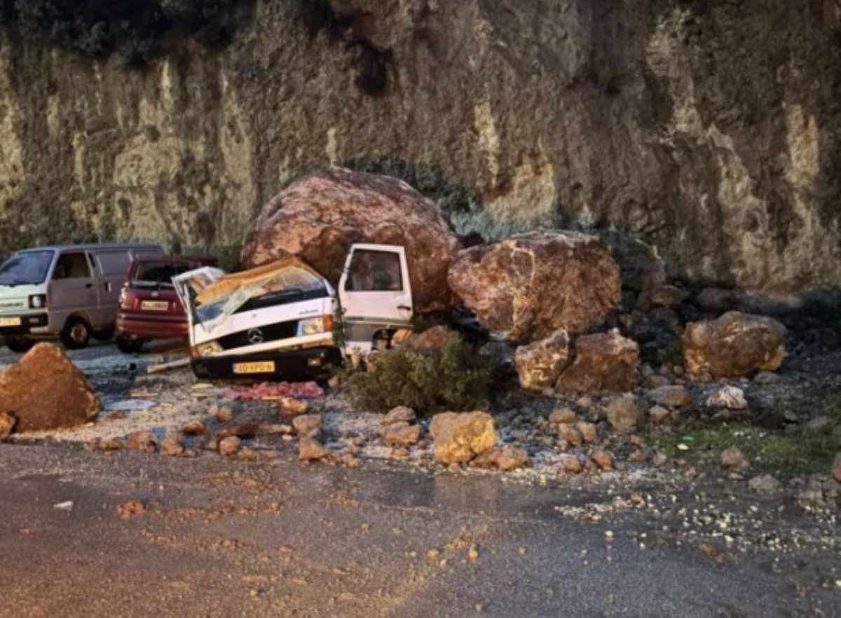 &Sigma;&alpha;&rho;&omega;&tau;&iota;&kappa;ό &tau;&omicron; &pi;έ&rho;&alpha;&sigma;&mu;&alpha; &tau;&eta;&sigmaf; &kappa;&alpha;&kappa;&omicron;&kappa;&alpha;&iota;&rho;ί&alpha;&sigmaf; &sigma;&tau;&eta; &Delta;&upsilon;&tau;&iota;&kappa;ή &Epsilon;&lambda;&lambda;ά&delta;&alpha;: &Zeta;&eta;&mu;&iota;έ&sigmaf; &kappa;&alpha;&iota; &kappa;&upsilon;&kappa;&lambda;&omicron;&phi;&omicron;&rho;&iota;&alpha;&kappa;έ&sigmaf; &rho;&upsilon;&theta;&mu;ί&sigma;&epsilon;&iota;&sigmaf; &lambda;ό&gamma;&omega; &kappa;&alpha;&tau;&omicron;&lambda;&iota;&sigma;&theta;ή&sigma;&epsilon;&omega;&nu;