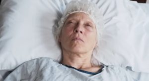 «Ο Θεός με πήγε στην κόλαση, μύριζα τη σάπια σάρκα»: Συγκλονίζει η γυναίκα που έμεινε νεκρή για 11 λεπτά