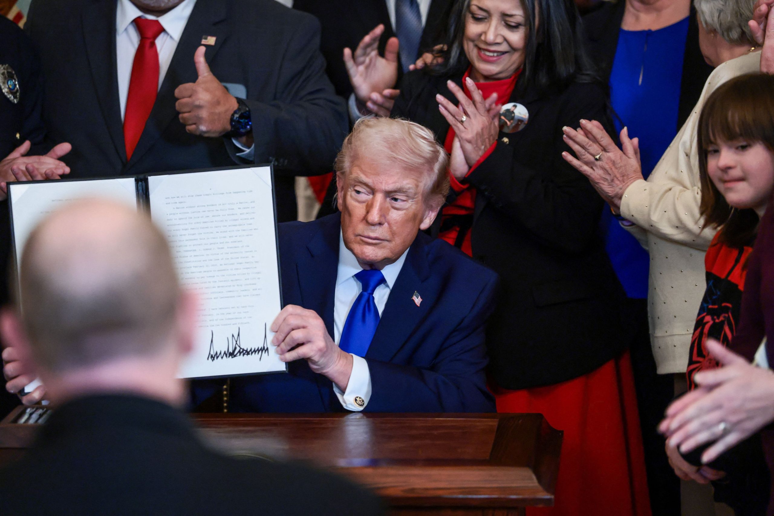 &Sigma;&epsilon; &iota;&sigma;&chi;ύ &omicron;&iota; &nu;έ&omicron;&iota; &delta;&alpha;&sigma;&mu;&omicron;ί 10% &pi;&omicron;&upsilon; &alpha;&nu;ή&gamma;&gamma;&epsilon;&iota;&lambda;&epsilon; &omicron; &Nu;&tau;ό&nu;&alpha;&lambda;&nu;&tau; &Tau;&rho;&alpha;&mu;&pi;