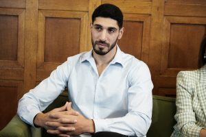 Ενές Καντέρ Φρίντομ στα ΝΕΑ: Με τον Ερντογάν στην εξουσία, η φιλία μεταξύ μας είναι πολύ δύσκολη