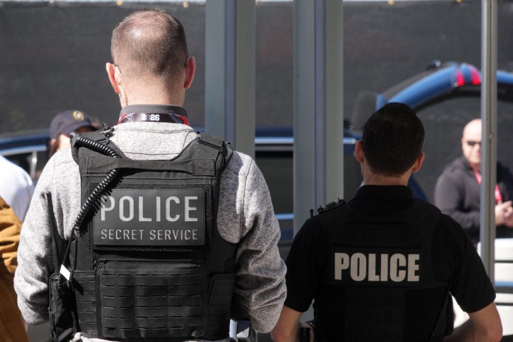 Σοκ στη Βρετανία: Πατέρας δολοφόνησε την 23χρονη κόρη του ύστερα από καβγά για τον… Τραμπ