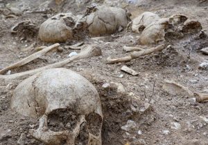 Η ανασκαφή που πάγωσε τους επιστήμονες: Μαζικός τάφος Βίκινγκ με νεαρό «γίγαντα» δύο μέτρων