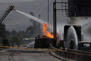 Συγκλονιστικό βίντεο από την έκρηξη βυτιοφόρου καυσίμων στην Χιλή – Τουλάχιστον 5 νεκροί