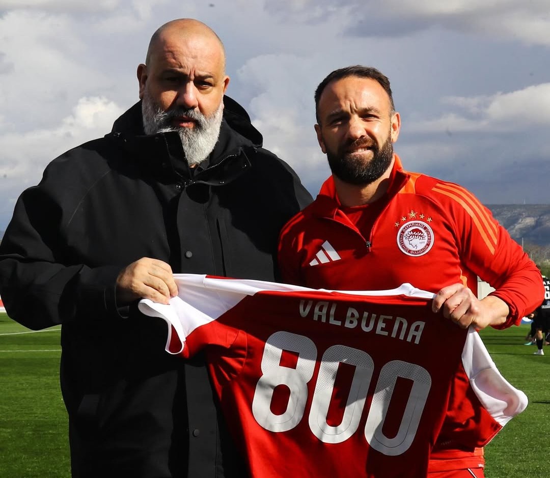 &Eta; &Pi;&Alpha;&Epsilon; &Omicron;&lambda;&upsilon;&mu;&pi;&iota;&alpha;&kappa;ό&sigmaf; &beta;&rho;ά&beta;&epsilon;&upsilon;&sigma;&epsilon; &tau;&omicron;&nu; &Mu;&alpha;&tau;&iota;έ &Beta;&alpha;&lambda;&mu;&pi;&omicron;&upsilon;&epsilon;&nu;ά &gamma;&iota;&alpha; &tau;&eta; &sigma;&upsilon;&mu;&pi;&lambda;ή&rho;&omega;&sigma;&eta; 800 &alpha;&gamma;ώ&nu;&omega;&nu; &sigma;&tau;&eta;&nu; &kappa;&alpha;&rho;&iota;έ&rho;&alpha; &tau;&omicron;&upsilon;