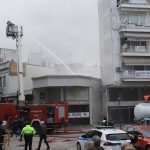 Συναγερμός στο Αγρίνιο: Μεγάλη φωτιά σε αποθήκη υποδημάτων στο κέντρο – Πυκνοί καπνοί κάλυψαν την περιοχή