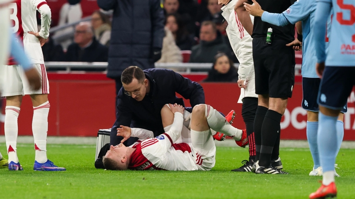 Ά&gamma;&iota;&alpha;&xi;: &Omicron; &Zeta;&iota;&nu;&tau;&sigma;έ&nu;&kappa;&omicron; &tau;&rho;&alpha;&upsilon;&mu;&alpha;&tau;ί&sigma;&tau;&eta;&kappa;&epsilon; &sigma;&tau;&omicron; &nu;&tau;&epsilon;&mu;&pi;&omicron;ύ&tau;&omicron; &tau;&omicron;&upsilon; &kappa;&alpha;&iota; &chi;ά&nu;&epsilon;&iota; &tau;&eta; &sigma;&epsilon;&zeta;ό&nu;