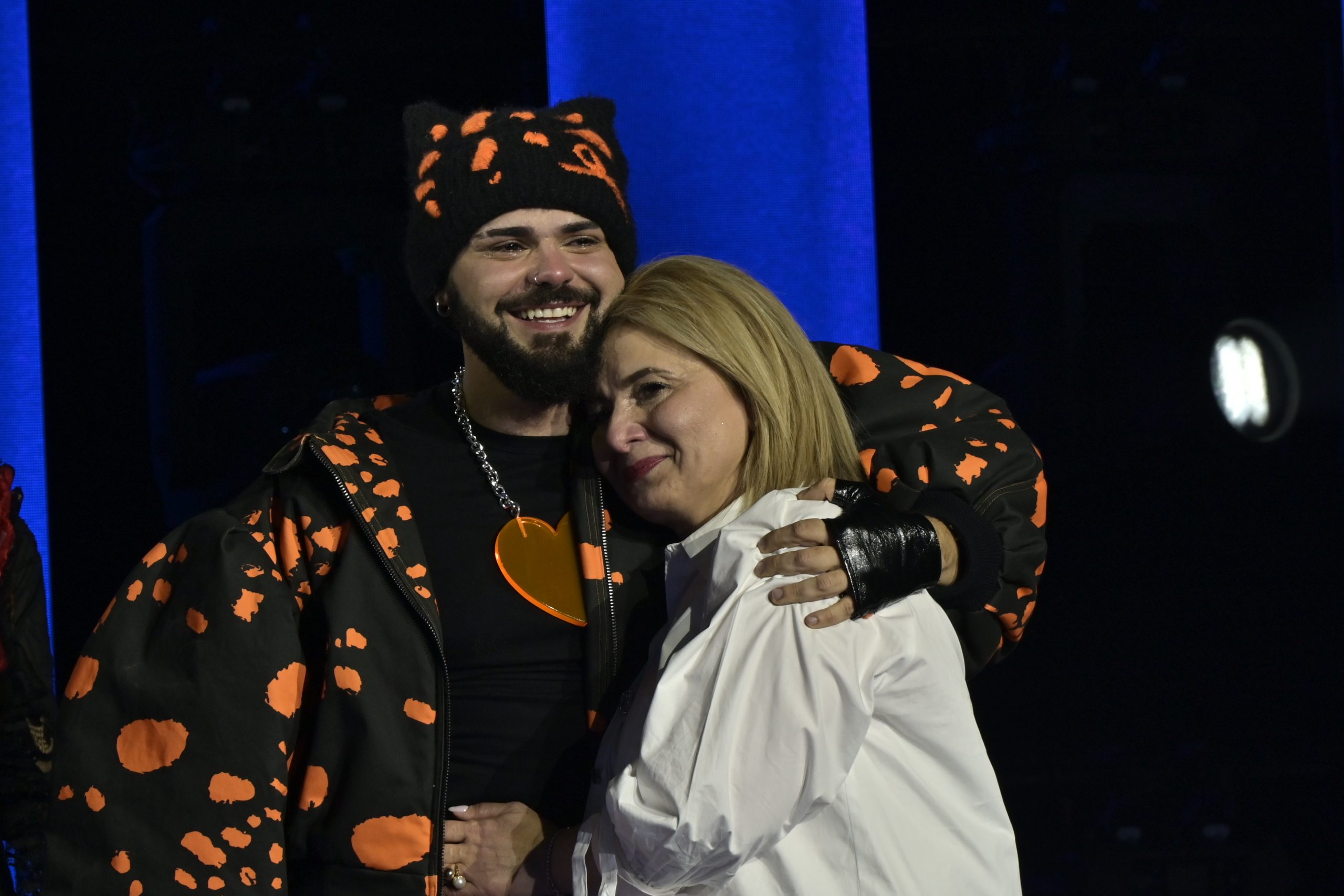 &Eta; &lambda;ά&mu;&psi;&eta; &tau;&omega;&nu; &laquo;&theta;&alpha;&mu;&pi;ώ&nu;&raquo; &alpha;&nu;&theta;&rho;ώ&pi;&omega;&nu;