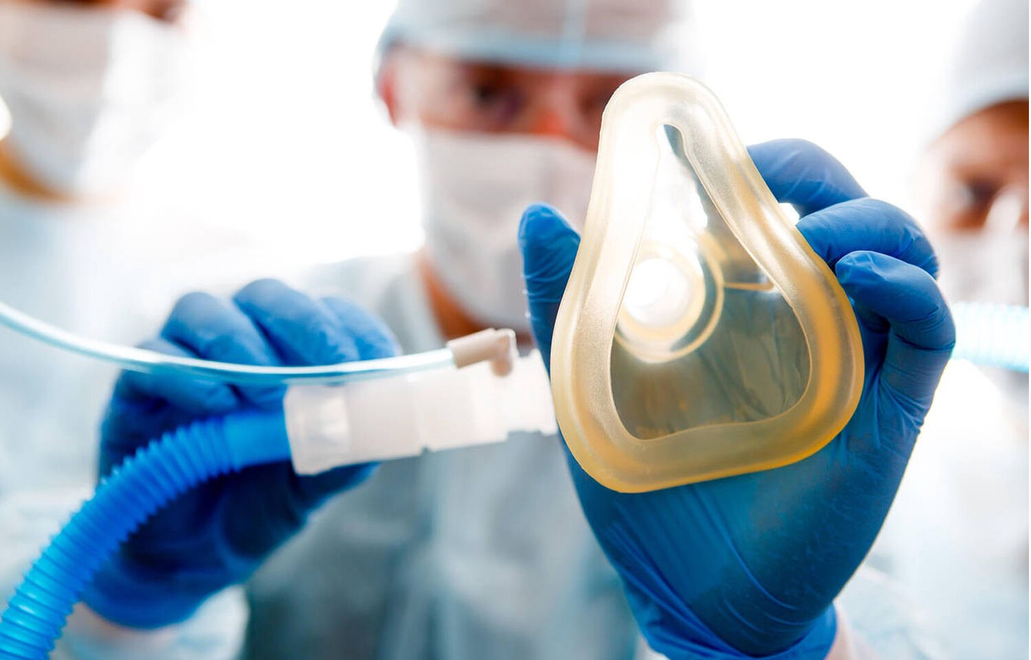 Χημικές ουσίες που αναπτύχθηκαν για την προστασία της στιβάδας του όζοντος φαίνεται πως συνδέονται με μια απρόσμενη περιβαλλοντική συνέπεια.