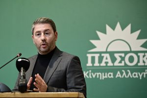 ΠΑΣΟΚ: «Δεν δίνουμε λευκή επιταγή» στον Μητσοτάκη για το Σύνταγμα – Αυξημένη πλειοψηφία στην επόμενη Βουλή