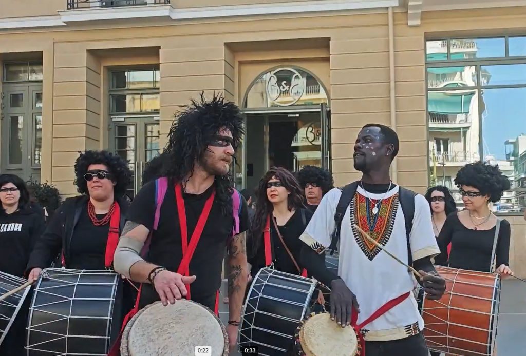 Ξεσήκωσαν το Παγκράτι οι γκάιντες και τα νταούλια από το πρωί του Σαββάτου (video)