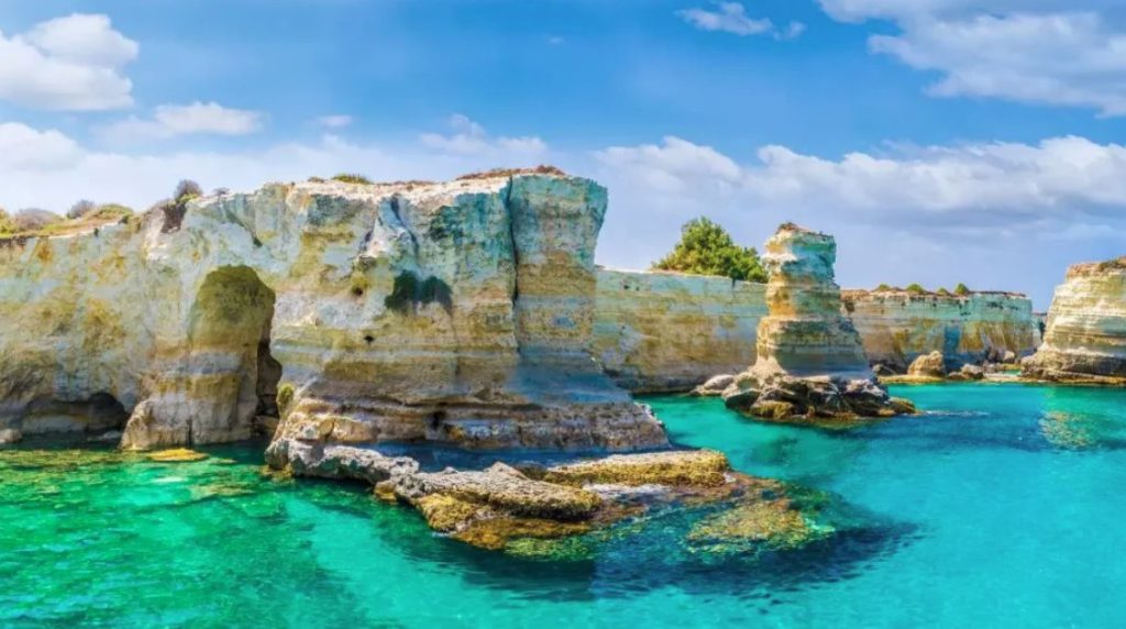 Ιταλία: Ανήμερα του Αγίου Βαλεντίνου κατέρρευσε η εμβληματική Αψίδα των Εραστών