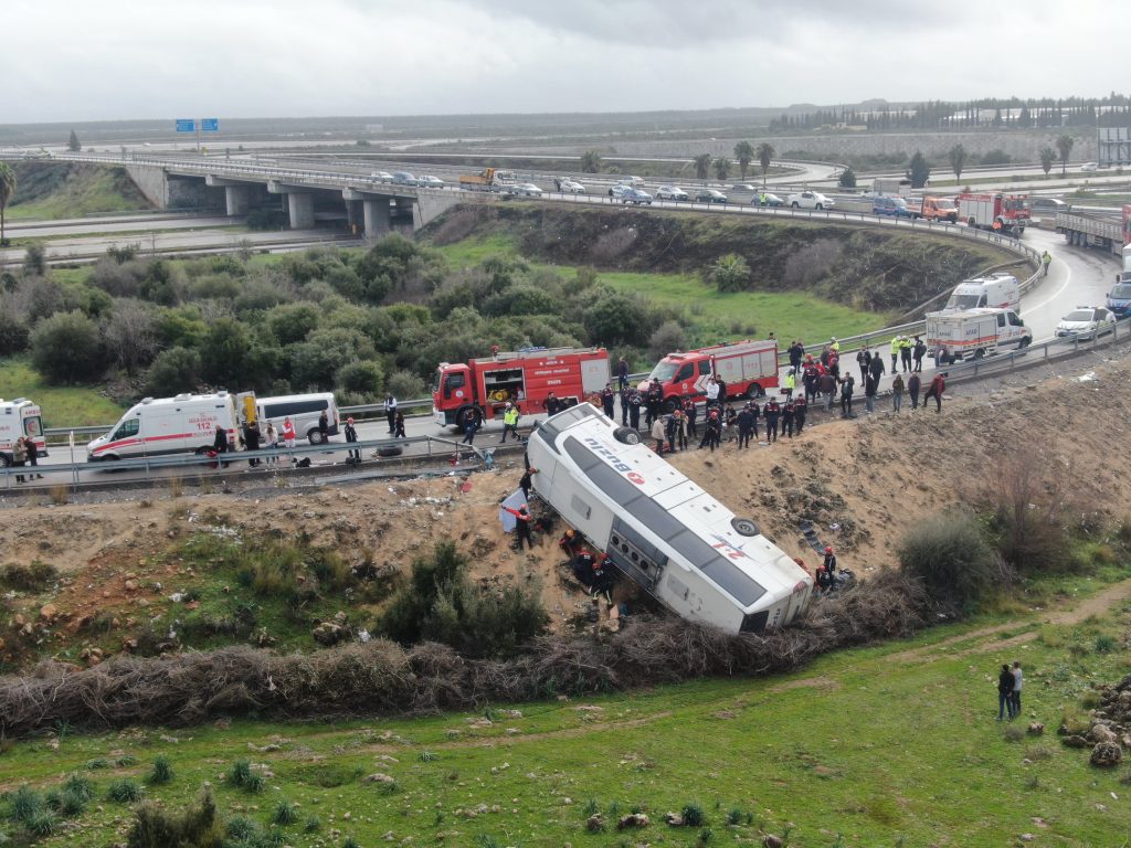 Τραγωδία στην Τουρκία: Εννέα νεκροί και 26 τραυματίες σε δυστύχημα με λεωφορείο στην Αττάλεια
