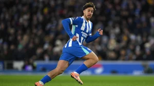 Μπράιτον: Βασικός ο Κωστούλας κόντρα στη Λίβερπουλ