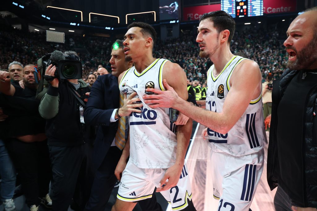 Καταγγελία της Φενέρμπαχτσε για τη σύρραξη στο ΟΑΚΑ μετά το buzzer beater του Μπόλντγουιν