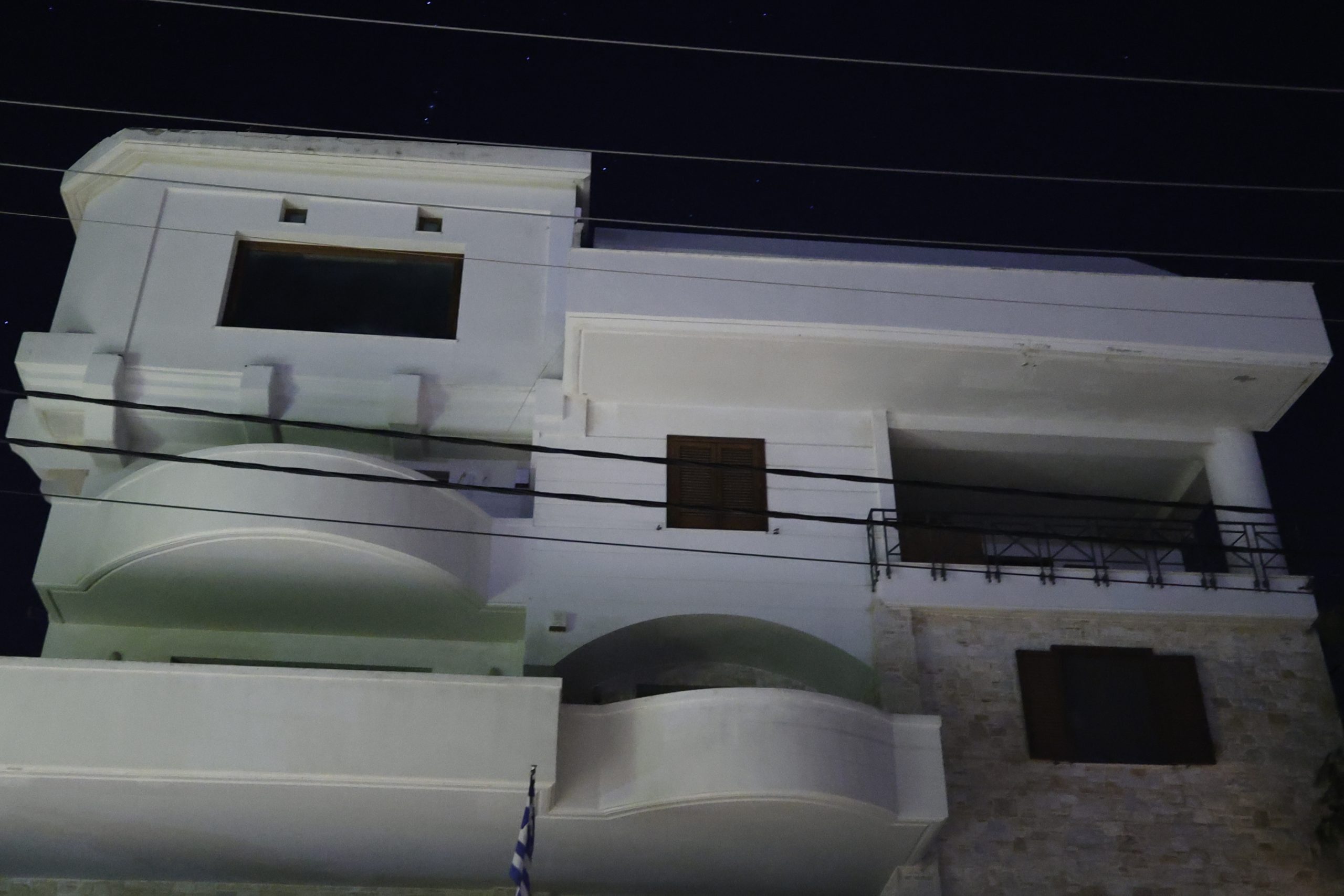 &Beta;ά&rho;&eta;: &Alpha;&upsilon;&tau;ό &epsilon;ί&nu;&alpha;&iota; &tau;&omicron; &sigma;&eta;&mu;&epsilon;ί&omicron; &tau;&eta;&sigmaf; &tau;&rho;&alpha;&gamma;&omega;&delta;ί&alpha;&sigmaf; ό&pi;&omicron;&upsilon; έ&chi;&alpha;&sigma;&alpha;&nu; &tau;&eta; &zeta;&omega;ή &tau;&omicron;&upsilon;&sigmaf; &omicron;&iota; &delta;&upsilon;&omicron; ά&nu;&delta;&rho;&epsilon;&sigmaf; &alpha;&pi;ό &eta;&lambda;&epsilon;&kappa;&tau;&rho;&omicron;&pi;&lambda;&eta;&xi;ί&alpha;