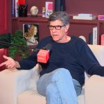 Γιάννης Μπέζος: Τα μεγαλύτερα ψώνια είναι οι πολιτικοί