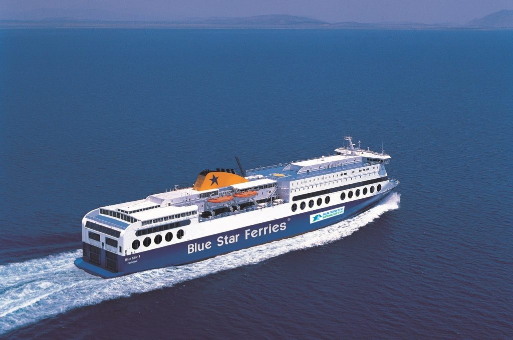 &Mu;ά&chi;&eta; &mu;&epsilon; &tau;&alpha; &mu;&alpha;&nu;&iota;&alpha;&sigma;&mu;έ&nu;&alpha; &kappa;ύ&mu;&alpha;&tau;&alpha; έ&delta;&omega;&sigma;&epsilon; &tau;&omicron; Blue Star Chios &gamma;&iota;&alpha; &nu;&alpha; &pi;&iota;ά&sigma;&epsilon;&iota; &lambda;&iota;&mu;ά&nu;&iota; &sigma;&tau;&eta;&nu; &Kappa;ά&rho;&pi;&alpha;&theta;&omicron; (&beta;ί&nu;&tau;&epsilon;&omicron;)